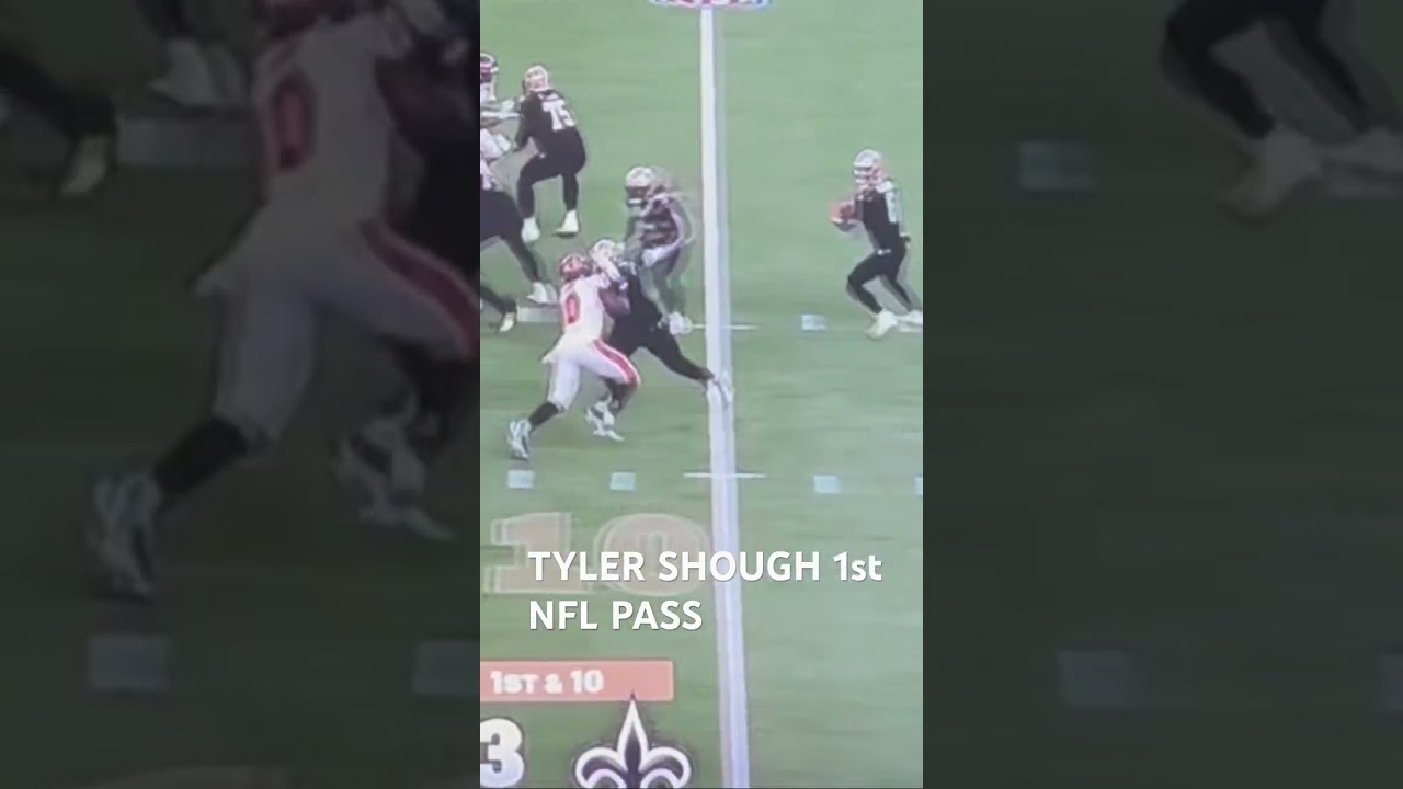 TYLER SHOUGH 1st NFL PASS @NewOrleansSaints @buccaneers #tylershough #rookie #nfl @nfl