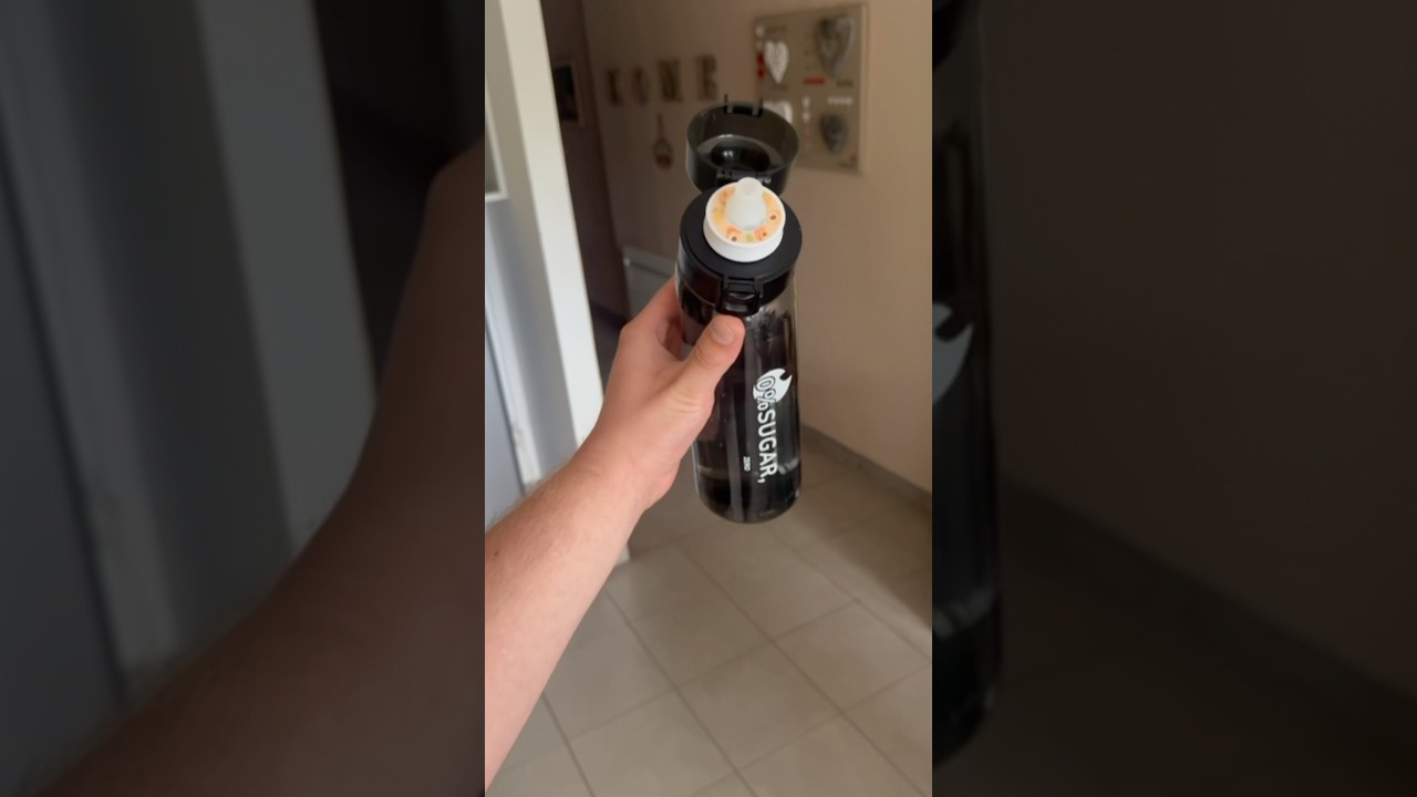 Boire de l’eau avec du goût sans aucun sucre 🚰 #boisson #eau #shorts￼